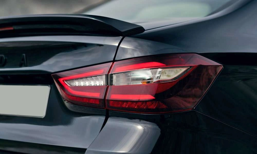 Lada Vesta Sportline - фото №14